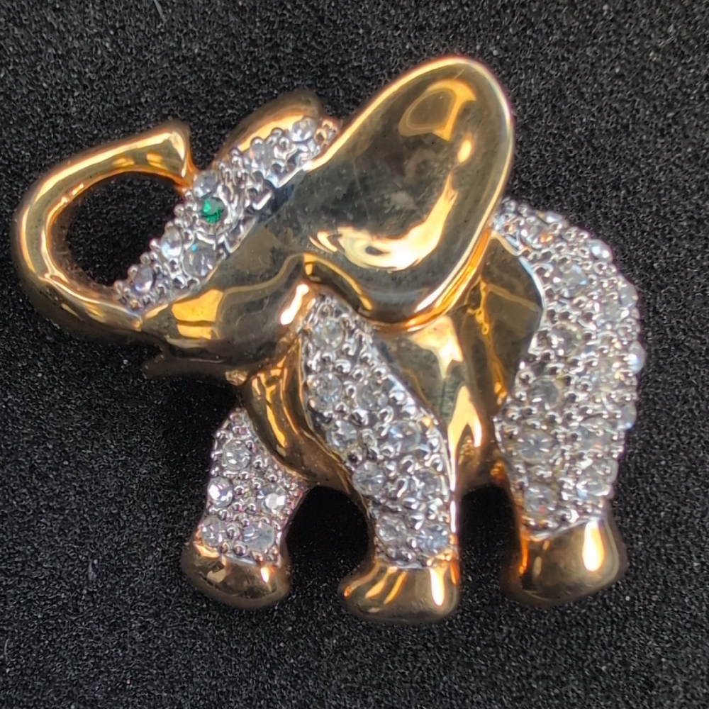 Vintage Elephant Brooch/Pin Gold tone, Green Eye- Rhinstones